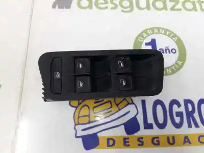 Recambio de automóvil de segunda mano de Mando Elevalunas Delantero Izquierdo para VOLKSWAGEN GOLF VII LIM. 2.0 TDI referencias OEM IAM 5Q0959857B  