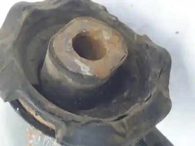 Автозапчастина б/у передній правий нижний рычаг підвіски для land rover discovery iv (l319) 3.0 td 4x4 посилання на oem iam lr073367  ah223a052af