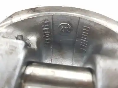 Peça sobressalente para automóvel em segunda mão pistão por volvo v40 1.6 diesel cat referências oem iam 31330165