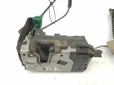 Second-hand car spare part front right door lock for opel astra h sedán (a04) 1.7 cdti (l69) oem iam references 13210749  