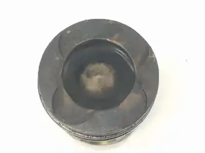 Second-hand car spare part piston for clase c clase e lim. 2.1 cdi oem iam references a6510301117  a6510301117