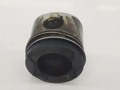 Second-hand car spare part piston for clase c clase e lim. 2.1 cdi oem iam references a6510301117  a6510301117