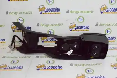 Автозапчасти б/у центральный подлокотник за volvo v40 1.6 diesel cat ссылки oem iam 31389451  01302307