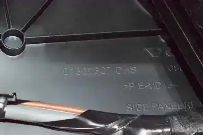 Автозапчасти б/у центральный подлокотник за volvo v40 1.6 diesel cat ссылки oem iam 31389451  01302307