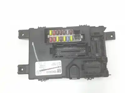 Second-hand car spare part fuse box unit for opel corsa d (s07) 1.4 (l08, l68) oem iam references 13424260