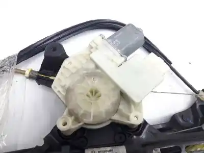 Second-hand car spare part passenger side right window regulator for citroen c4 picasso ii 1.6 bluehdi 120 oem iam references 9675924680  9675924680