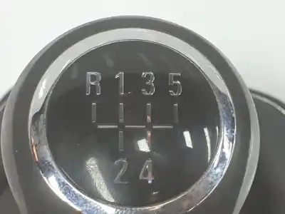 Автозапчастина б/у ручка важеля передач для opel corsa d (s07) 1.4 (l08, l68) посилання на oem iam 784142  