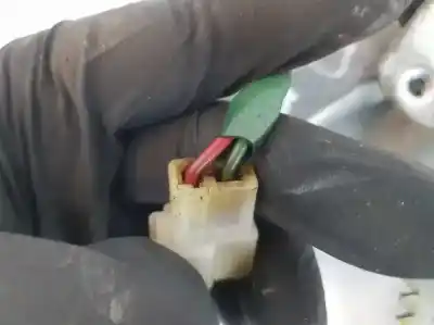 Автозапчасти б/у регулятор стекла переднего правого за mitsubishi l 200 2.5 td ссылки oem iam mr181922  mr144596