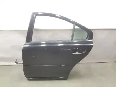 Recambio de automóvil de segunda mano de PUERTA TRASERA IZQUIERDA para VOLVO S60 BERLINA  referencias OEM IAM 30796488 30796488 COLOR NEGRO 