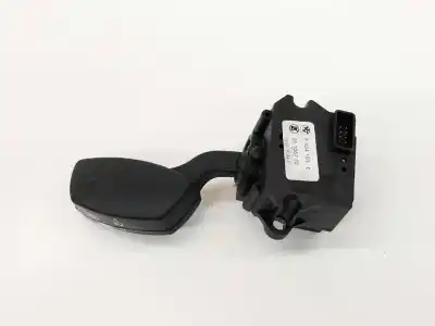 Pièce détachée automobile d'occasion commande de clignotants pour bmw 5 (e60) 530 d références oem iam 6924103