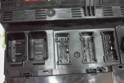 Second-hand car spare part fuse box unit for bmw x5 (e53) 3.0 d oem iam references 61138384525  