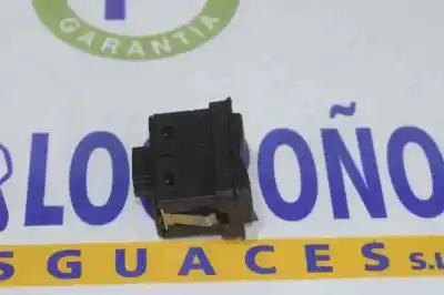 Peça sobressalente para automóvel em segunda mão botão / interruptor elevador vidro traseiro esquerdo por bmw 5 (e39) 530 d referências oem iam 61318368974  61318368974