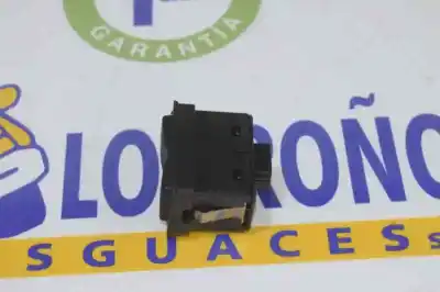 Peça sobressalente para automóvel em segunda mão botão / interruptor elevador vidro traseiro esquerdo por bmw 5 (e39) 530 d referências oem iam 61318368974  61318368974