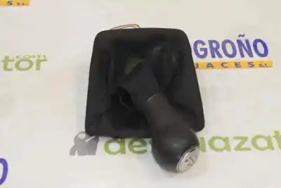 Pezzo di ricambio per auto di seconda mano POMELLO DELLA LEVA DEL CAMBIO per SEAT IBIZA SC (6J1)  Riferimenti OEM IAM 6J0711113C  6J0711113C
