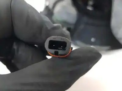 Second-hand car spare part front left knuckle for clase c clase e lim. 2.1 cdi oem iam references 2123320700