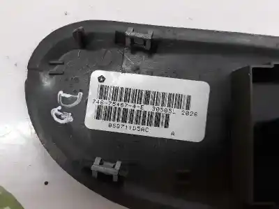 Автозапчасти б/у выключатель переднего правого окна за chrysler voyager iv (rg, rs) 2.4 ссылки oem iam 4685753aa  4685753aa