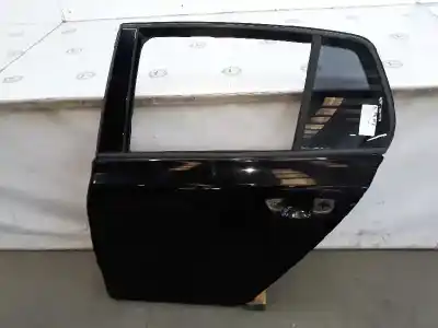 Recambio de automóvil de segunda mano de PUERTA TRASERA IZQUIERDA para VOLKSWAGEN GOLF VI  referencias OEM IAM 5K6833055K 5K6833055K NEGRO 