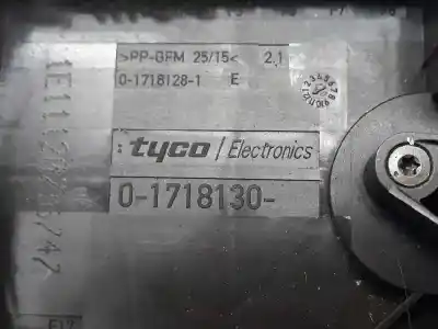 Автозапчасти б/у блок реле/предохранителей за audi a3 (8p1) 1.4 tfsi ссылки oem iam 1k0937125a  1k0937125a