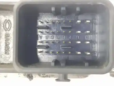 Second-hand car spare part ecu engine control for renault megane ii sedán (lm0/1_) 1.6 16v (lm1r lm0c) oem iam references 8200387138  8200387138