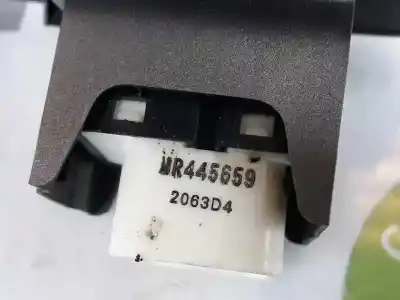Pezzo di ricambio per auto di seconda mano comando alzacristalli posteriori destro per mitsubishi montero (v60/v70) 3.2 di-d avance riferimenti oem iam mr445659  mr445659