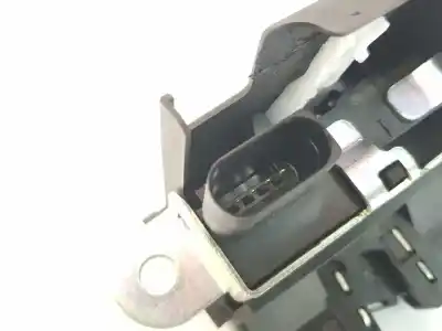 Peça sobressalente para automóvel em segunda mão fechadura do mala por seat leon (5f1) 1.6 tdi referências oem iam 5f4827505d  5f4827505d