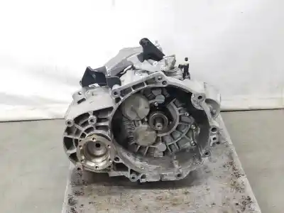 Автозапчастина б/у коробка передач для volkswagen passat variant (3c5) advance plus bluemotion посилання на oem iam kxz  02q300045f