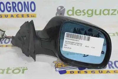Автозапчасти б/у задний вид справа за audi a4 b5 (8d2) 1.9 tdi ссылки oem iam 8d1858532d