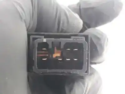 Peça sobressalente para automóvel em segunda mão botão / interruptor elevador vidro traseiro esquerdo por hyundai tucson 2.0 crdi referências oem iam 935802e050g8