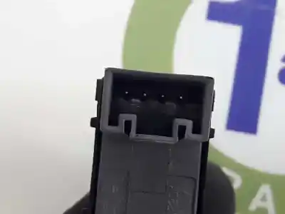 Second-hand car spare part right front power window switch for volkswagen caddy ka/kb (2k) 1.9 tdi (bsu) oem iam references 7l6959855b  7l6959855c