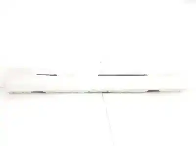 Peça sobressalente para automóvel em segunda mão embaladeira lateral por bmw serie 1 berlina 2.0 16v d referências oem iam 51777046346