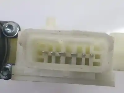 Автозапчастина б/у двигатель заднього правого скла для nissan qashqai (j11) 1.6 cat 163 cv / 120 kw посилання на oem iam 82700hv00a  82700hv00a