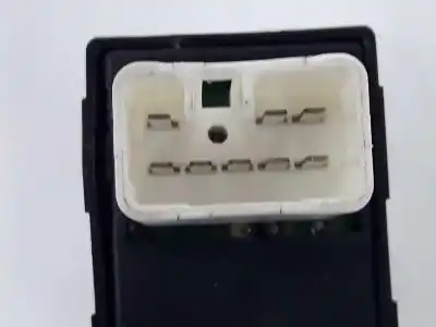 Second-hand car spare part right front power window switch for kia ceed 1.6 oem iam references 935751h100  935751h100