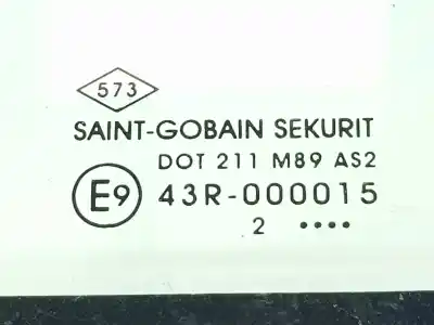 Pièce détachée automobile d'occasion vitre triangulaire custode arrière droit pour dacia lodgy 1.2 16v tce références oem iam 833069660r 833069660r 