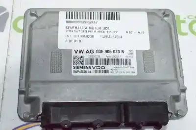 Recambio de automóvil de segunda mano de centralita motor uce para volkswagen polo (6r1) 1.2 12v referencias oem iam 03e906023b - 5wp4084504  