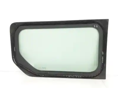 Pièce détachée automobile d'occasion vitre triangulaire custode arrière gauche pour otras marcas trafic combi 1.6 dci diesel energy références oem iam 833418702r 833418702r 