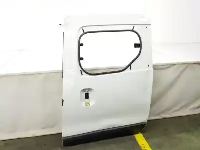 Автозапчастина б/у ліві розсувні бічні двері для dacia dokker laureate посилання на oem iam 821019921r  821019921r