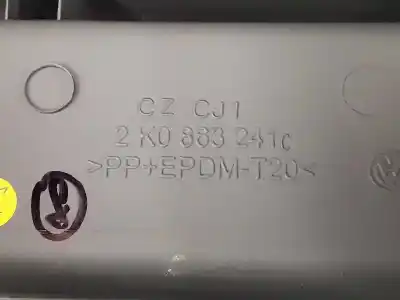 Автозапчасти б/у центральная консоль за volkswagen caddy ka/kb (2k) 1.9 tdi (bsu) ссылки oem iam 2k0864363  2k0863241c