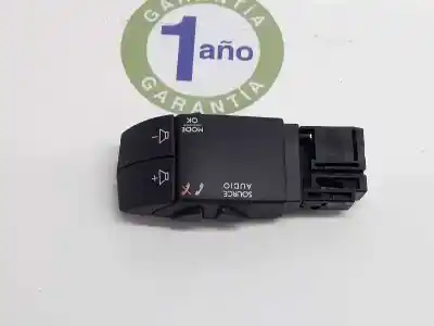 Peça sobressalente para automóvel em segunda mão comandos do volante por renault trafic combi combi 9 l1h1 2.8t (8/9 plazas) referências oem iam 255522448r
