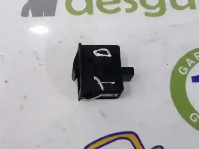 Peça sobressalente para automóvel em segunda mão botão / interruptor elevador vidro traseiro direito por bmw serie 3 berlina (e46) 2.0 16v diesel cat referências oem iam 61316902174  6902174