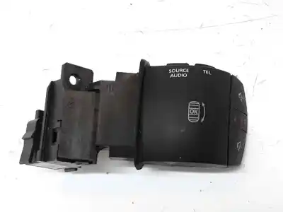 Second-hand car spare part steering wheel switch for renault master kasten 2.3 dci diesel cat oem iam references 255529492r