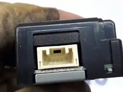 Автозапчасти б/у закрытый распределительный щит за toyota rav 4 iii (_a3_) 2.2 d (ala35_) ссылки oem iam 8974142260  denso 25