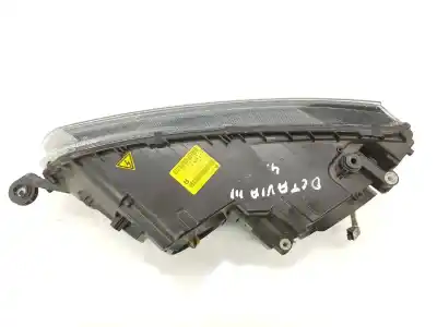 Second-hand car spare part right headlight for skoda octavia combi 2.0 tdi dpf oem iam references 5e1941018b 130702425100 