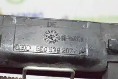 Автозапчастина б/у завнішня ручка задня права для audi a4 b7 (8ec) 2.0 tdi 16v посилання на oem iam 8e0839207  8e0839207