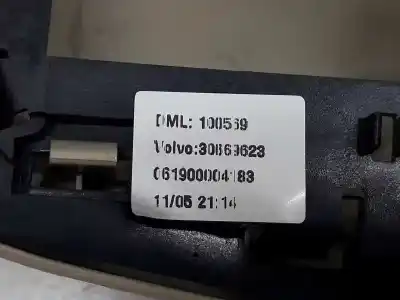 Автозапчасти б/у внутренний свет за volvo xc90 i (275) d5 awd ссылки oem iam 30669623  30669623