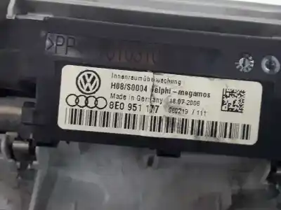 Автозапчасти б/у внутренний свет за audi a4 b7 (8ec) 2.0 tdi 16v ссылки oem iam 8e0951177  8e0947135d