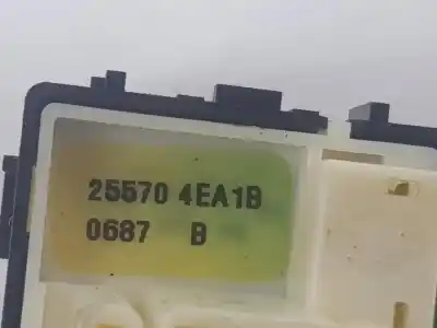 Автозапчасти б/у управление зеркалом за nissan qashqai ii suv (j11, j11_) 1.6 dig-t ссылки oem iam 255704ea1b  255704ea1b