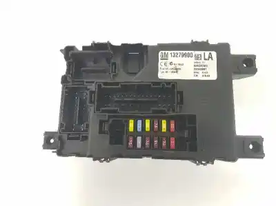 Peça sobressalente para automóvel em segunda mão caixa de fusíveis e relés por opel corsa d 1.3 16v cdti referências oem iam 13279900