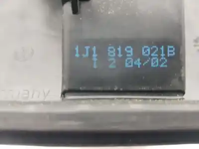 Автозапчасти б/у НАГРЕВАТЕЛЬНЫЙ ВЕНТИЛЯТОР за AUDI A3 (8P)  ссылки OEM IAM 1J1819021B  1J1819021B