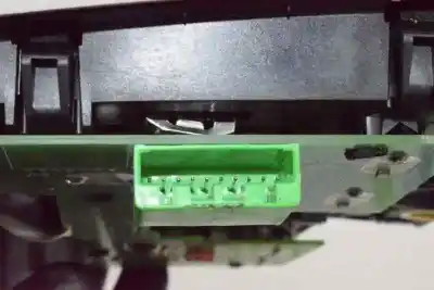 Автозапчастина б/у внутрішне світло для volvo xc90 i (275) d5 awd посилання на oem iam 30669622  30669623 Автозапчастина б/у внутрішне світло для volvo xc90 i (275) d5 awd посилання на oem iam 30669622  30669623