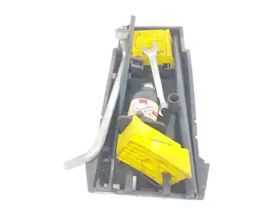 Pièce détachée automobile d'occasion cric hydraulique pour iveco daily caja abierta / volquete 2.3 diesel références oem iam 500327464 500327463 